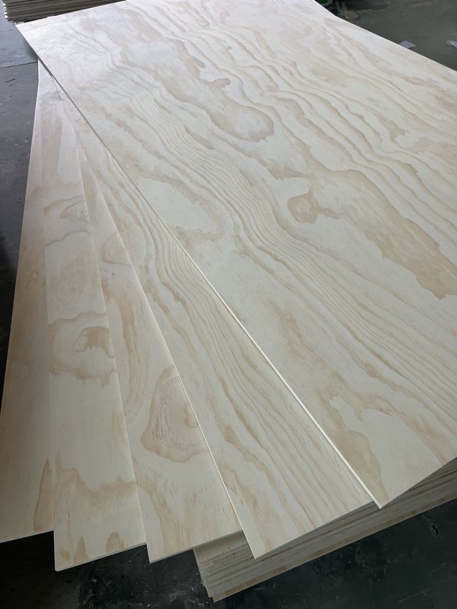 Plywood Pine AA